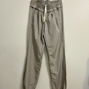 Lululemon Striped Dance Studio Jogger/Pant Size 4